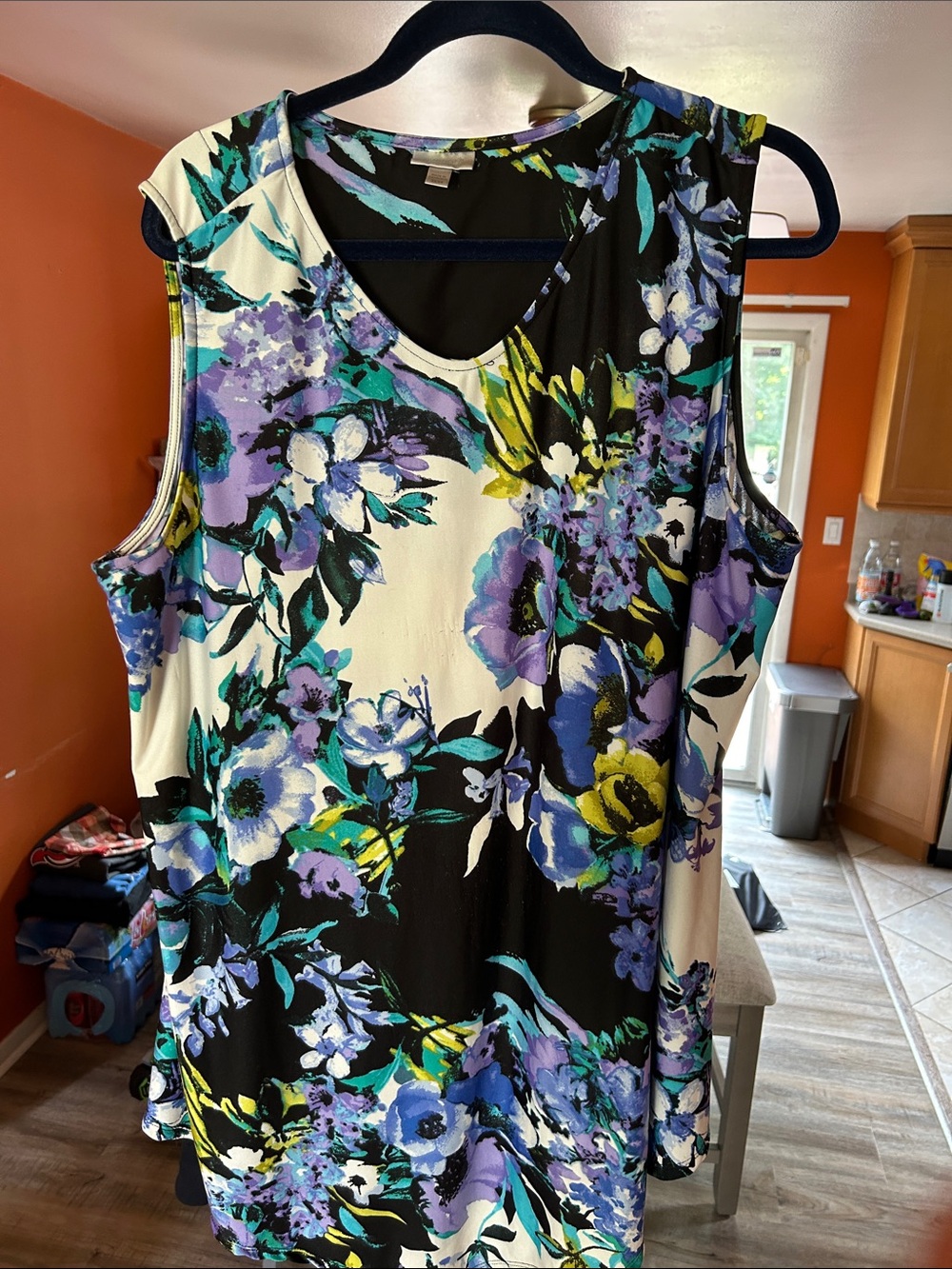 Avenue Floral V-Neck Tank Top in Black, White, Purple & Blue